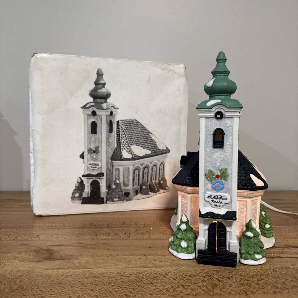Dept 56  Alpine Village Series St Nikolaus Kirche #56170 Retired 1981